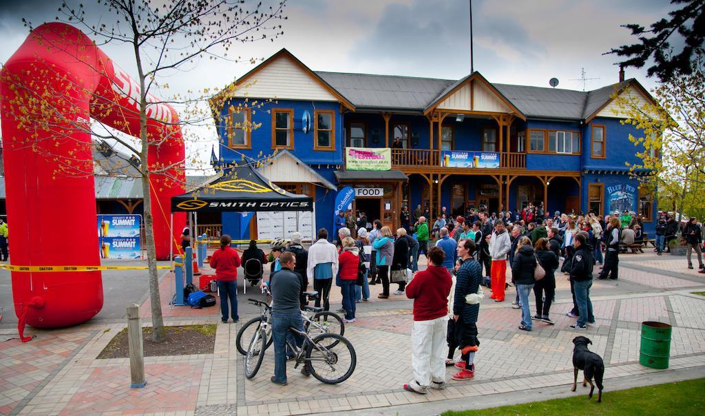 The Blue Pub Hotel Methven Exterior foto