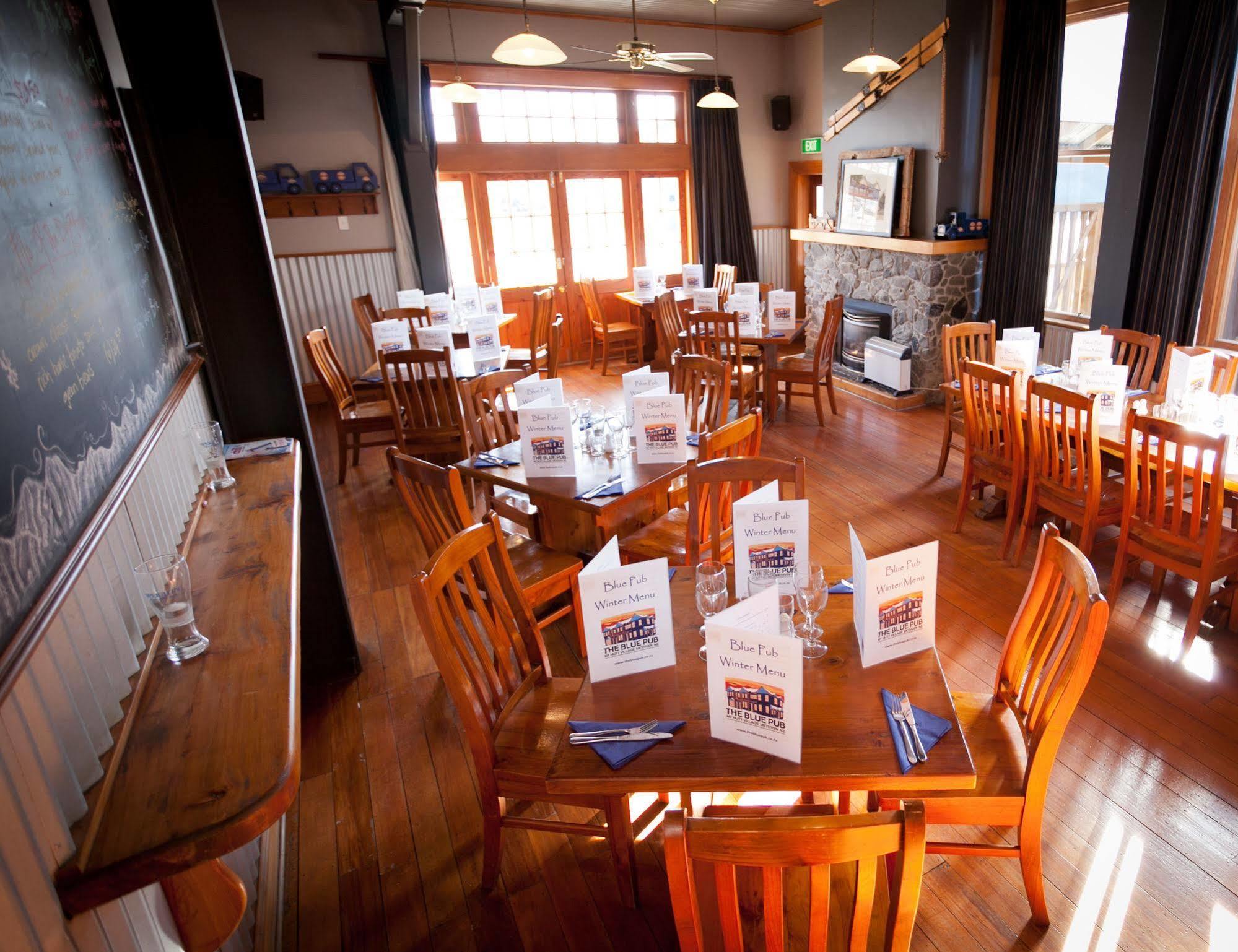 The Blue Pub Hotel Methven Exterior foto
